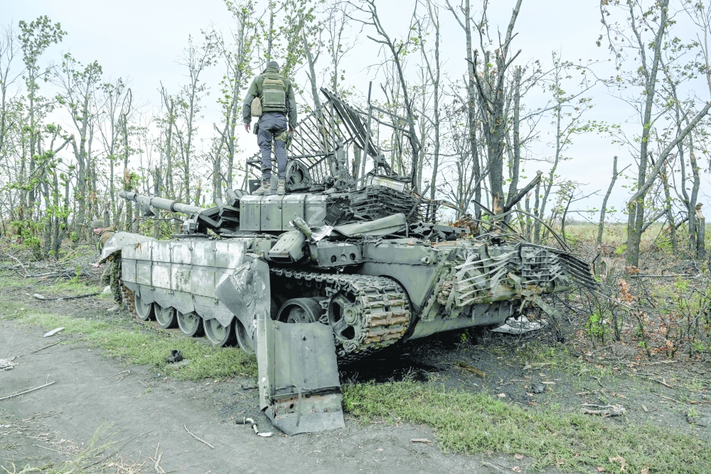 كييف تعلن انتصارات جديدة.. وموسكو تعتزم مواصلة القتال حتى النهاية