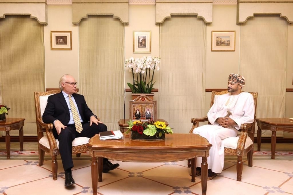 وزير الخارجية والمبعوث الأمريكي الخاص إلى اليمن يبحثان مستجدات الهدنة