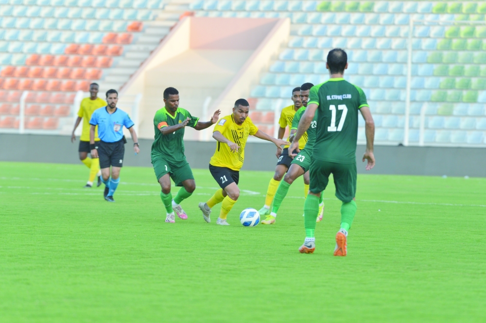 فرق المجموعة الأولى تبحث عن التعويض.. وفي الثانية صراع على الصدارة