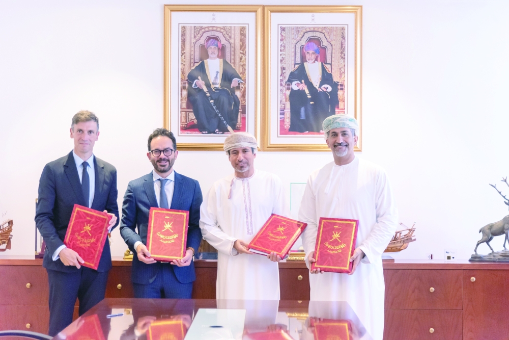 توقيع اتفاقية للتنقيب عن الغاز في منطقة الامتياز رقم 11