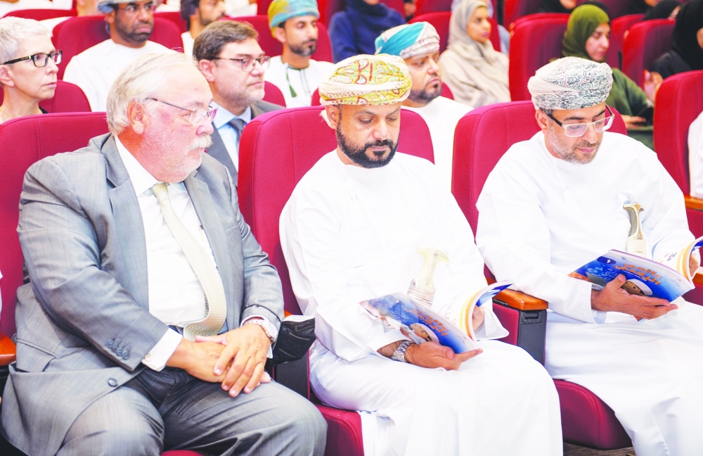 «التربية» تدشن سلاسل تقنية المعلومات «عالمي الرقمي»