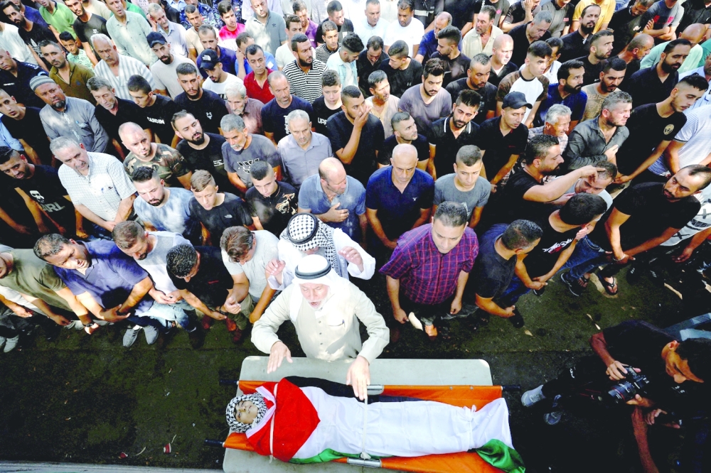 الرئاسة الفلسطينية تحذر من انفجار الوضع وتطالب واشنطن بالضغط لوقف “الإجرام الاسرائيلي”