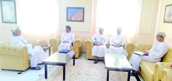 Meet to identify citizens’ needs in Al Dakhiliyah