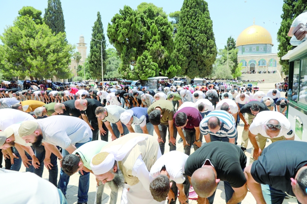 إصابات بالرصاص واعتقالات خلال مواجهات مع الاحتلال بالضفة الغربية