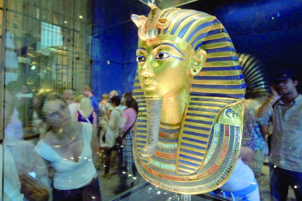 Tutankhamun: Egyptians bid to reclaim their history