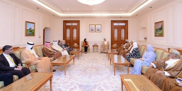Al Khalili receives Bahrain’s representatives council speaker, Arab parliament speaker