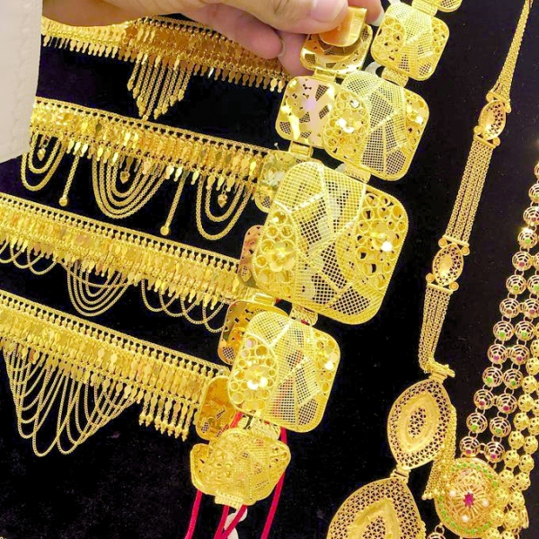 Gold prices soften