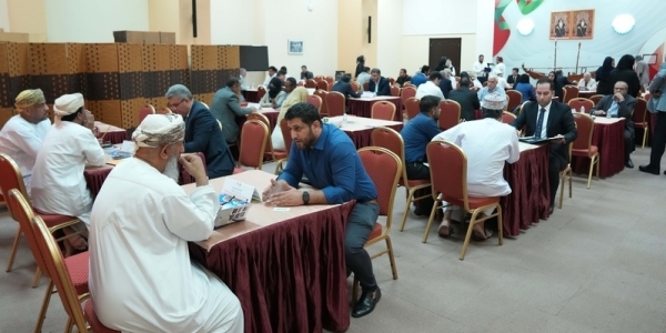 Oman, Iran explore investment opportunities