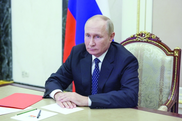 How do you handle a wounded Putin?