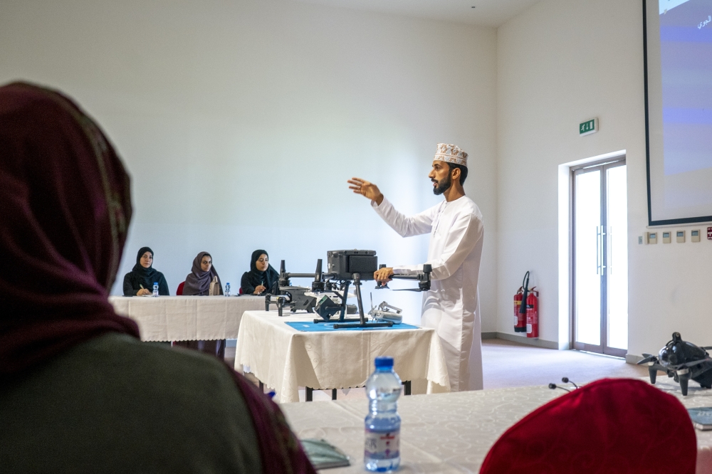 برامج متنوعة ومشاركة واسعة لأنشطة مركز الشباب بمختلف المحافظات