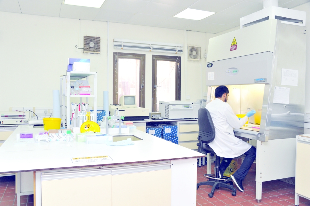 سلطنة عمان الأولى بين دول شرق المتوسط في مكافحة انتقال الإيدز والزهري