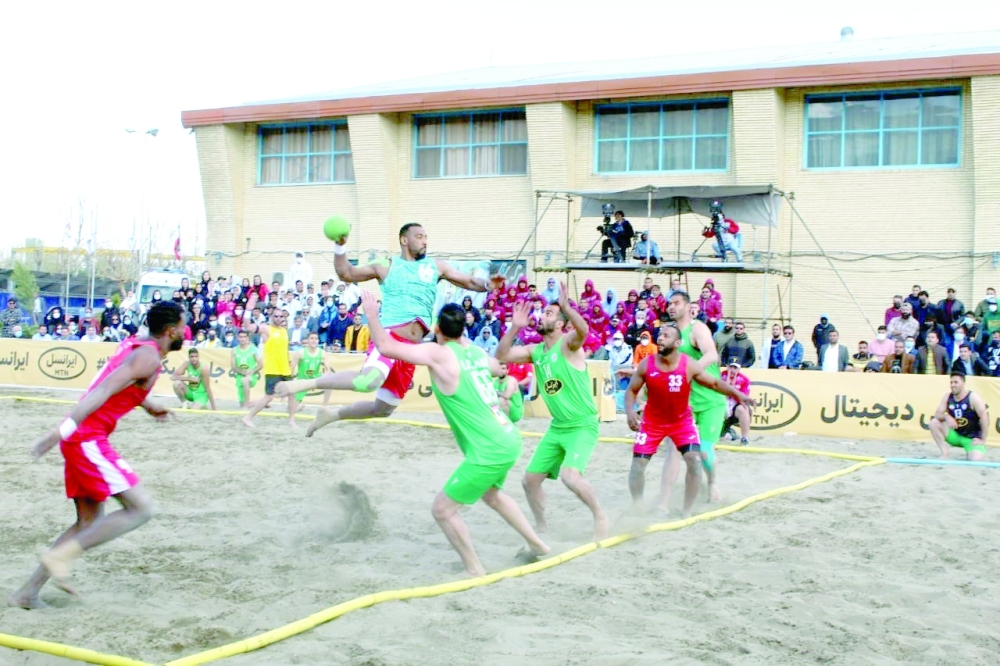 وضع خطط وبرامج إعداد للمنتخب النسائي والشواطئ لليد