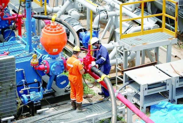 India hikes gas prices