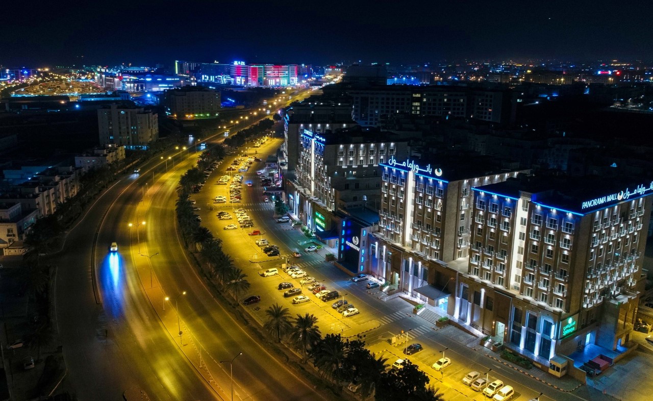 مسقط .. مدينة تضيء بالجمال والثقافة