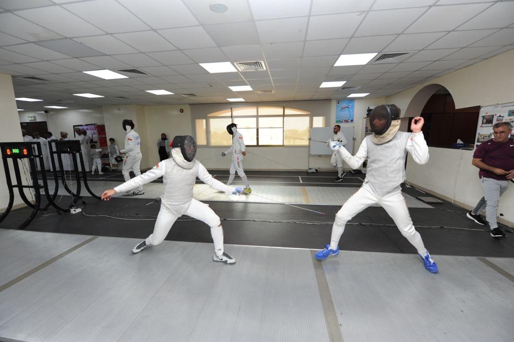 اللجنة العُمانية للمبارزة توقع على اتفاقيات تعاون مع عدد من الأندية الرياضية