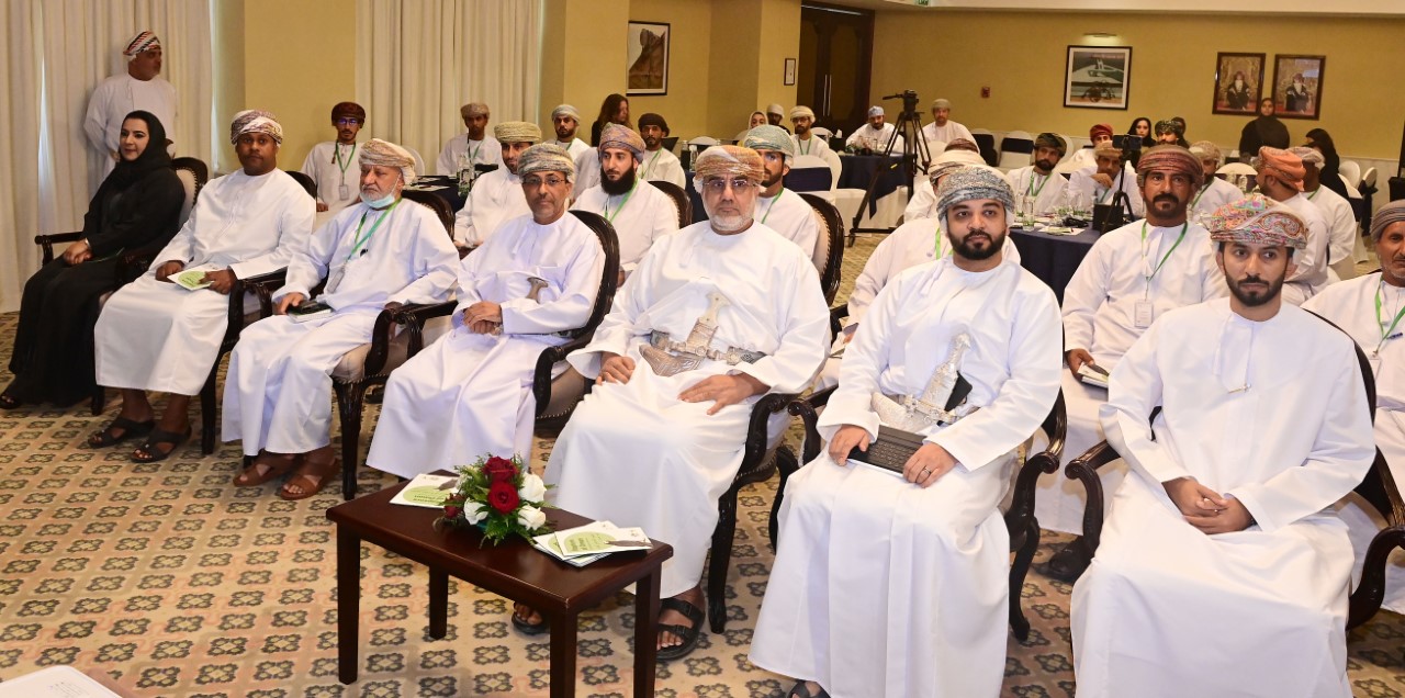 بدء أعمال حلقة العمل “صون وحماية النسور في سلطنة عُمان”