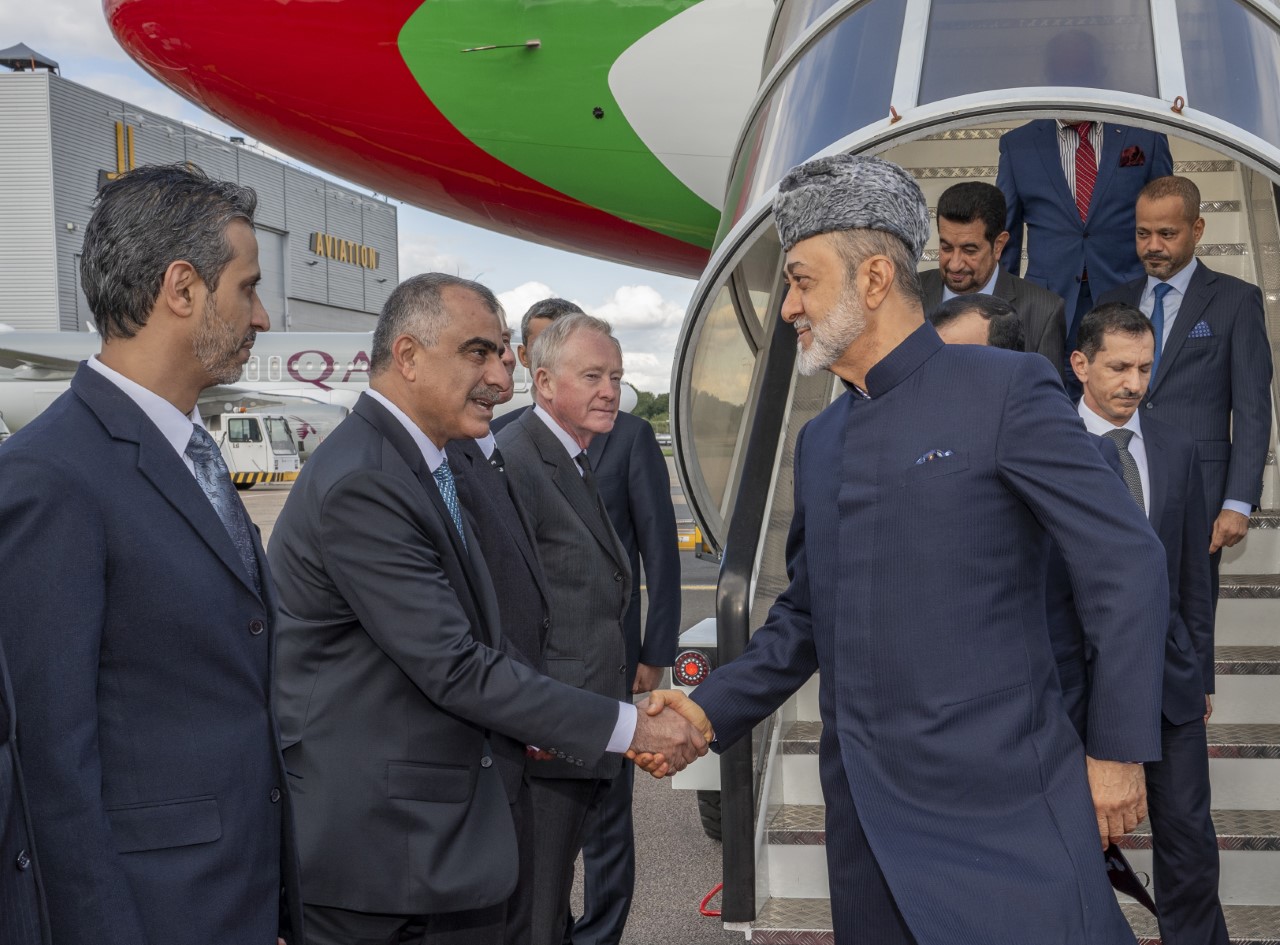 جلالة السُّلطان المعظم يصل المملكة المتحدة