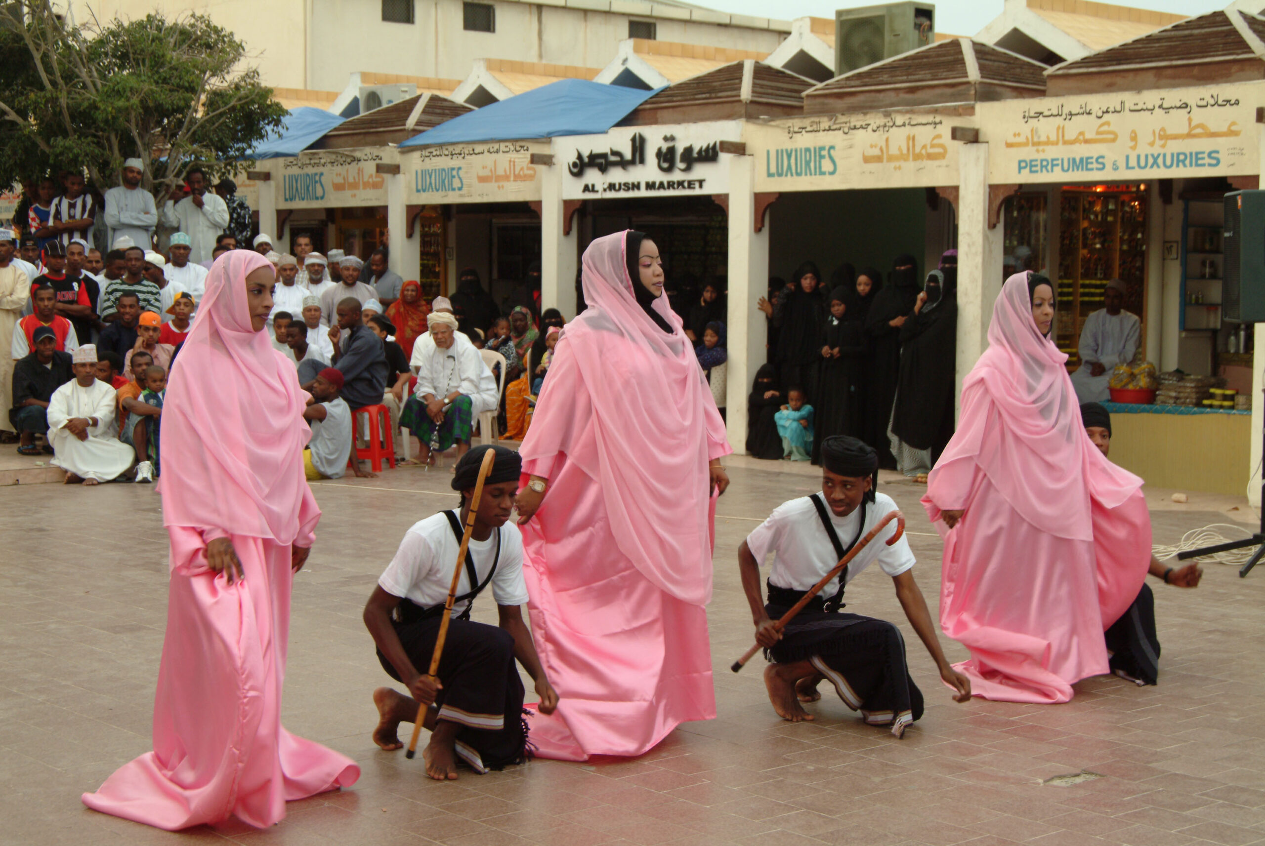 موسيقى الشعوب بين الهوية والتأثير