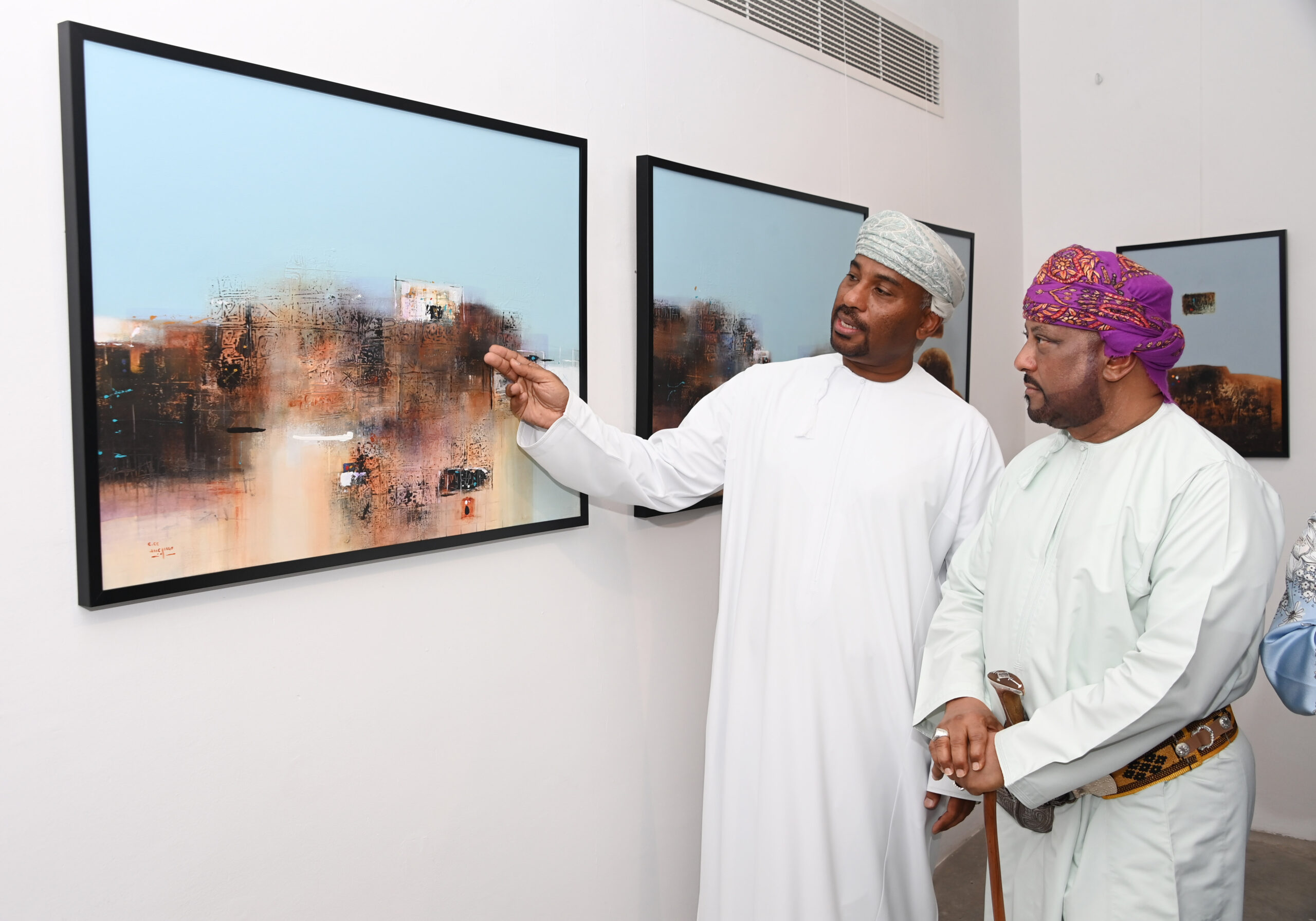 افتتاح معرض الفن التشكيلي “تجليات بصرية 4” بصالة ستال للفنون