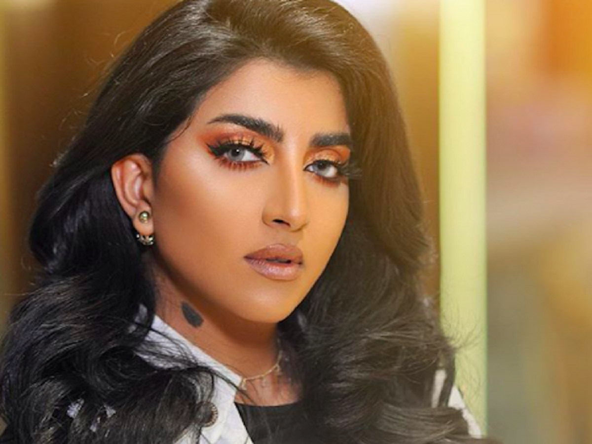 الممثلة العُمانية بثينة الرئيسية محكِّمةً في مهرجان “الشارقة السينمائي للأطفال”