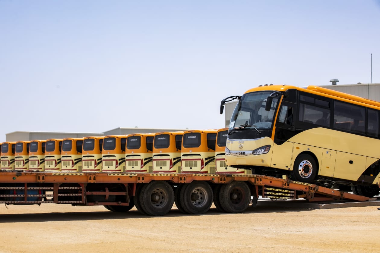 شركة كروة موترز تحتفل بإنتاج الحافلة رقم 100