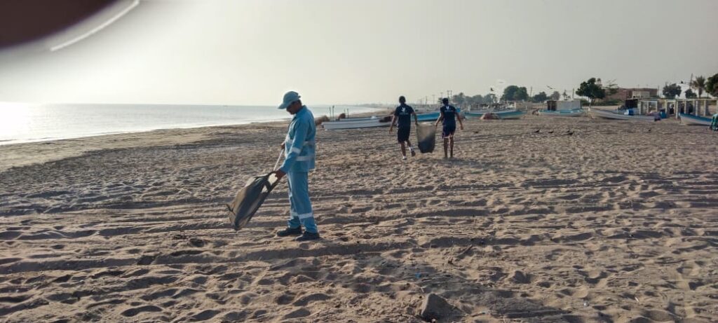 حملة نظافة شاطئ منطقة عباسة بالخابورة  3 IMG 20220911 WA0012 1