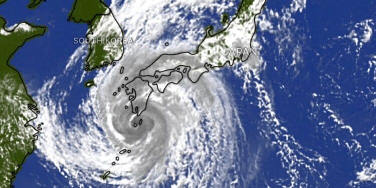 سفارة سلطنة عمان بطوكيو تدعو المواطنين إلى أخذ الحيطة والحذر