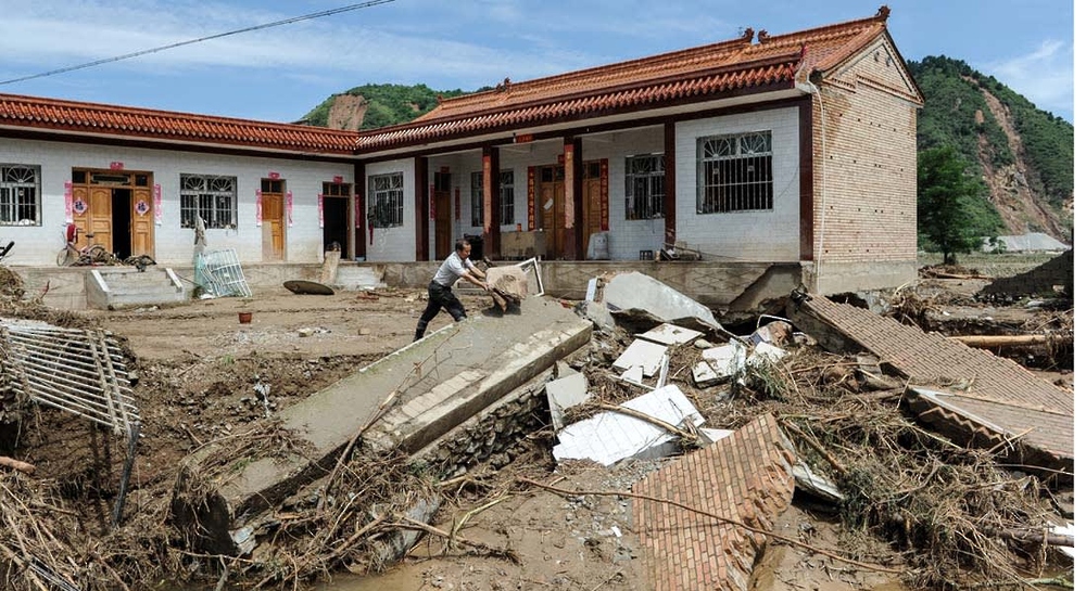 ارتفاع حصيلة ضحايا زلزال الصين إلى 74 قتيلًا و250 مصابًا