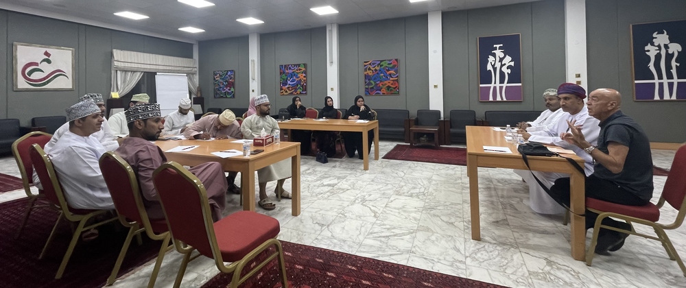 “حكايات بصرية” تشخيص لواقع المسرحيات القصيرة بالنادي الثقافي