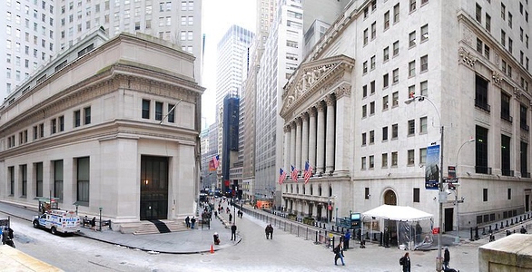 وول ستريت تفتح على ارتفاع طفيف