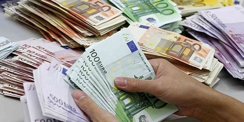 ارتفاع الجنيه الإسترليني واليورو والدولار الأسترالي