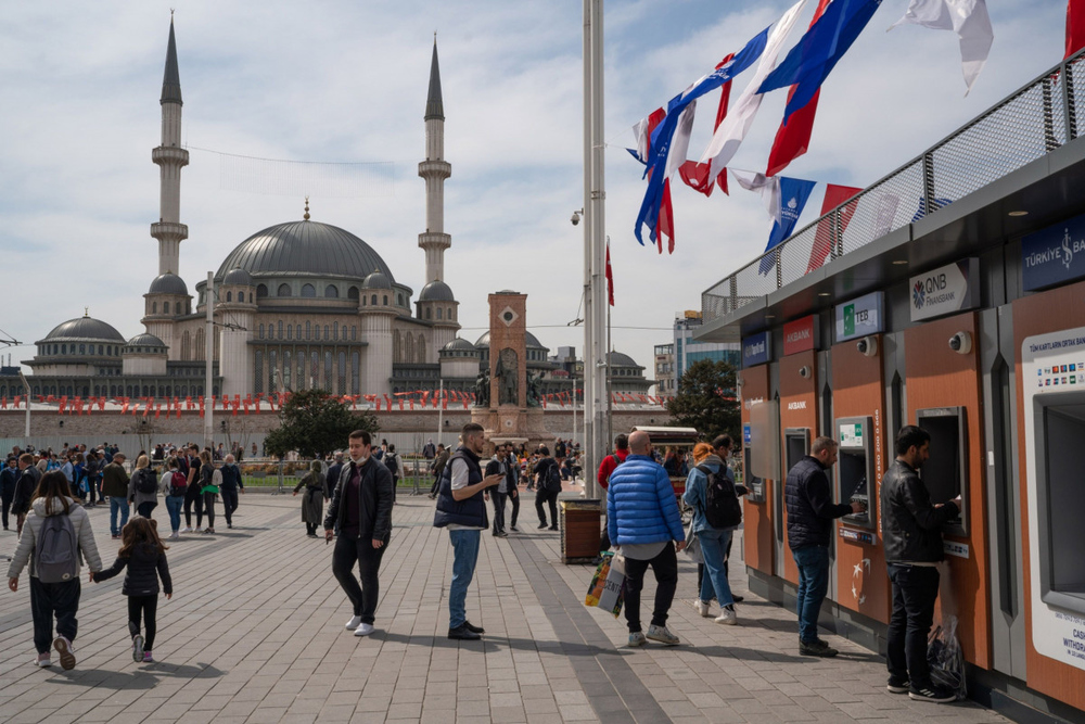 تركيا تتوقع تراجع التضخم إلى 65% بنهاية العام الحالي