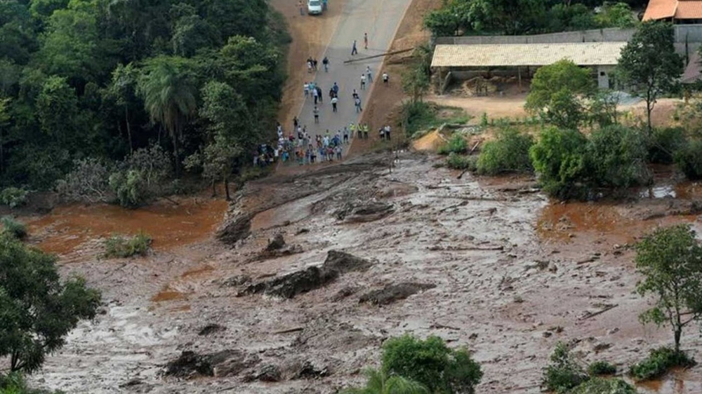 مصرع 3 أشخاص وإصابة 40 جراء انهيار جدار سد جنوب أفريقيا