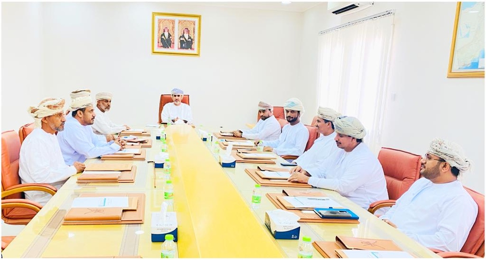 اجتماع لجنة التنمية الاجتماعية بولاية هيماء