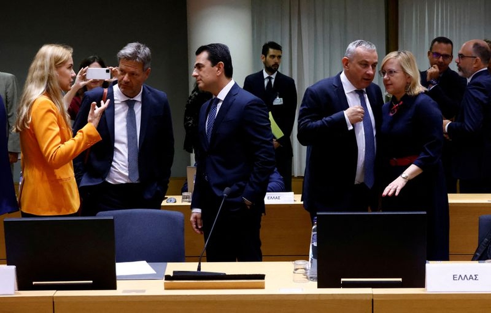 وزراء الاتحاد الأوروبي يتفقون على فرض رسوم إضافية على شركات الطاقة