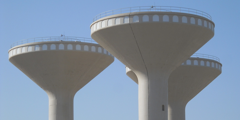 تخفيض رسوم “قطع الخدمة” و”إعادة الخدمة” للمياه الصالحة للشرب