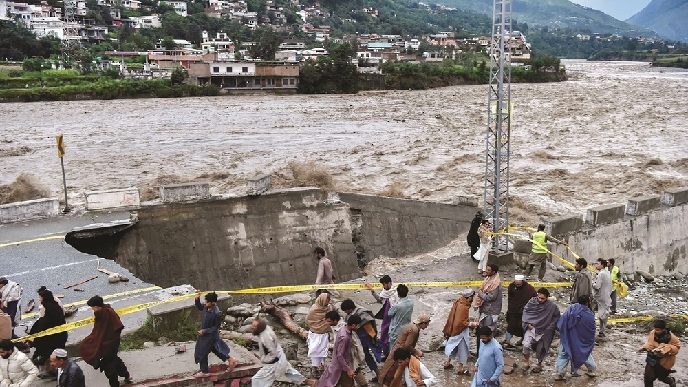 ارتفاع حصيلة ضحايا الفيضانات في باكستان إلى 1545 شخصًا
