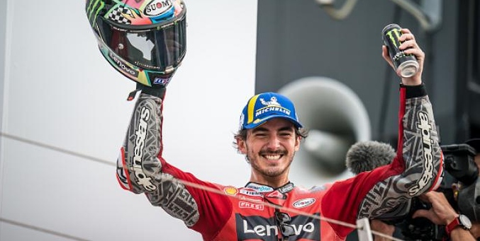 بانيايا يفوز بجائزة سان مارينو الكبرى للدراجات النارية