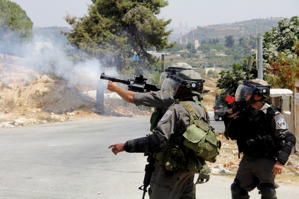 استشهاد فلسطيني وإصابة ثلاثة برصاص الاحتلال في نابلس
