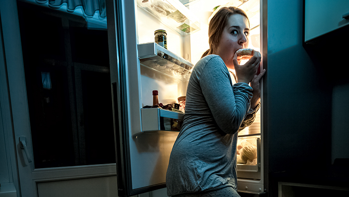 Why late-night eating increases obesity risk