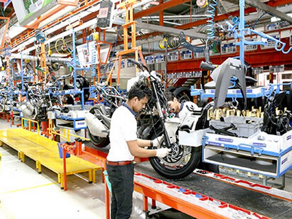Bajaj Auto net profit surges by 20 per cent in second quarter