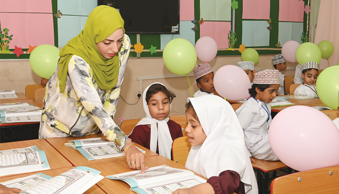 Council of Ministers praises Omani women for taking care of the family