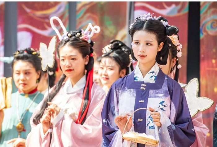 Growing confidence among Chinese in traditional culture