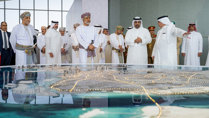 His Majesty visits Bahrain Economic Development Board