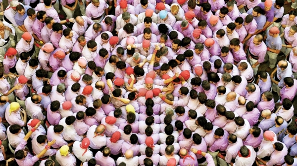 HUMAN TOWERS