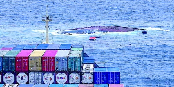 ‘Wadi Bani Khalid’ helps rescue 19 crew from sinking ship