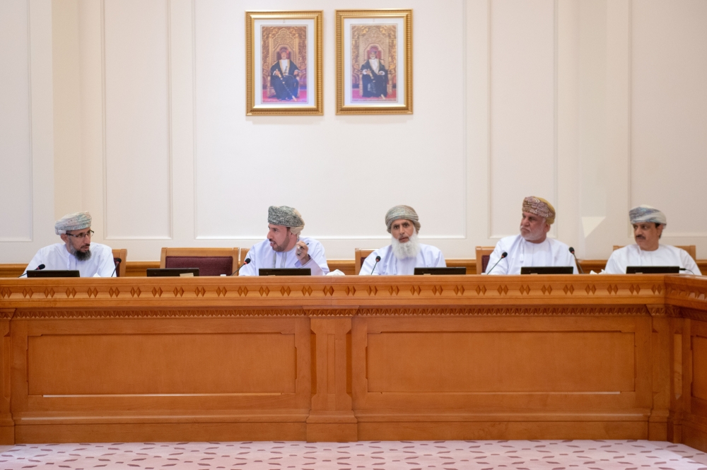 «تعليمية الشورى» تناقش عقود شركات تشغيل المدارس مع «المالية» 8 «تعليمية الشورى» تناقش عقود شركات تشغيل المدارس مع «المالية»