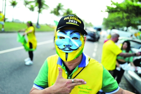 Brazil’s election pushes political titans to runoff