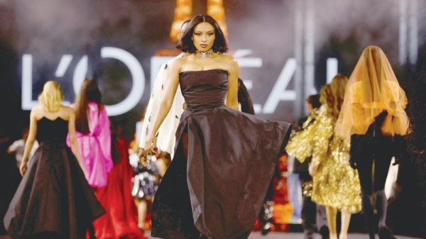 L’Oreal Paris hosts exuberant catwalk presentation at fashion week