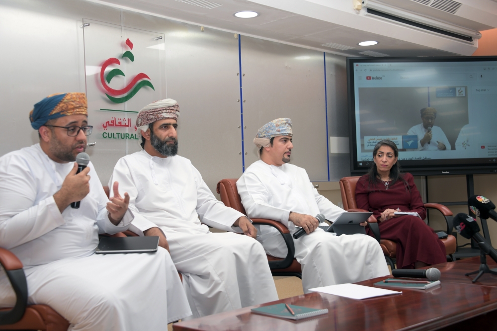 خبراء: التحول للطاقة النظيفة قد يستغرق 30 عامًا.. ومشروعات الهيدروجين ستعزز فرص الأعمال المحلية